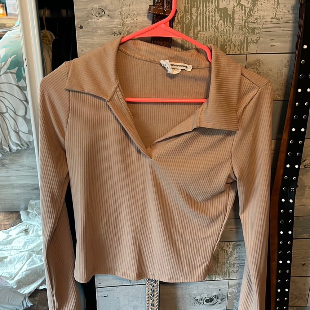 Light brown long sleeve crop